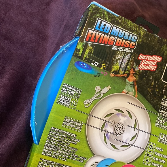 Shawshank LEDZ Games New Led Music Flying Disc Wireless Speaker